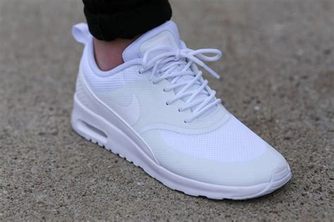 sneakers nike thea weiß|White Air Max Thea Shoes (1) .